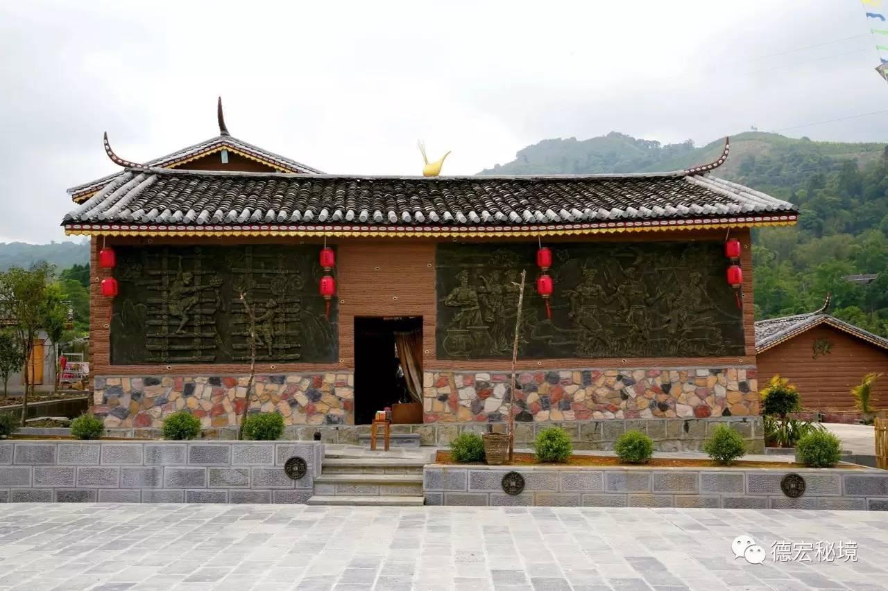 農村大門門頭匾效果圖_農村大門門頭吉祥字_農村大門門頭瓷磚字