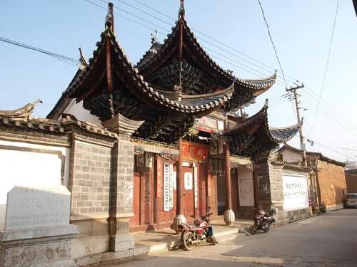 農村大門門頭匾效果圖_大門朝南門頭按什么匾好_農村大門五字匾大全