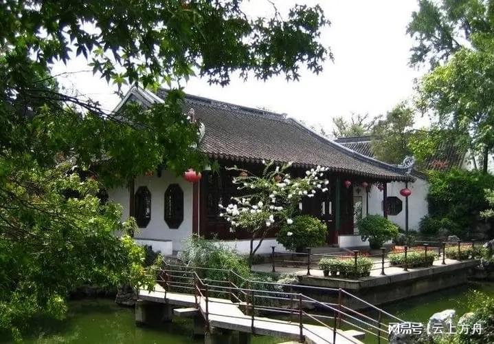 愛新覺羅·溥杰臨洮縣臥龍寺匾額_太和殿匾額對聯_匾額聯