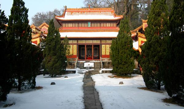 保和殿匾額是什么字_月上重火彩虹堂書包網_明倫堂匾額是誰所書