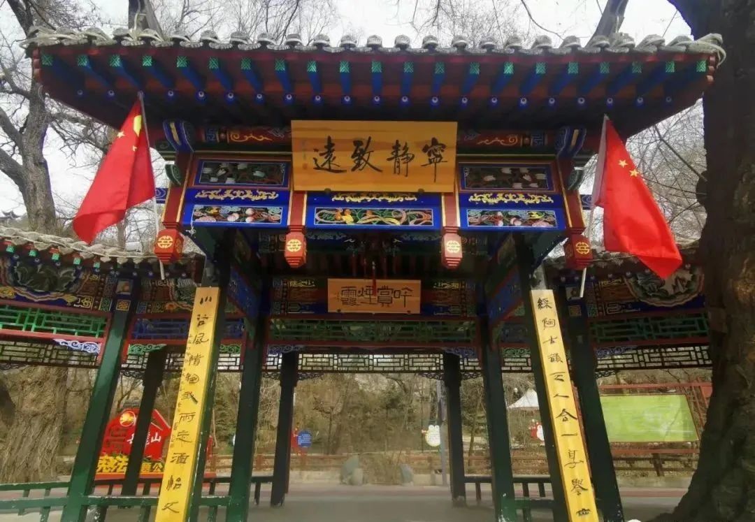 書(shū)法匾額圖片大全_書(shū)法寫(xiě)匾額_費(fèi)新我匾額書(shū)法