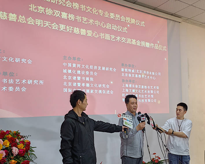 木質書法匾額_吳昌碩書法匾額_黃體字匾額書法