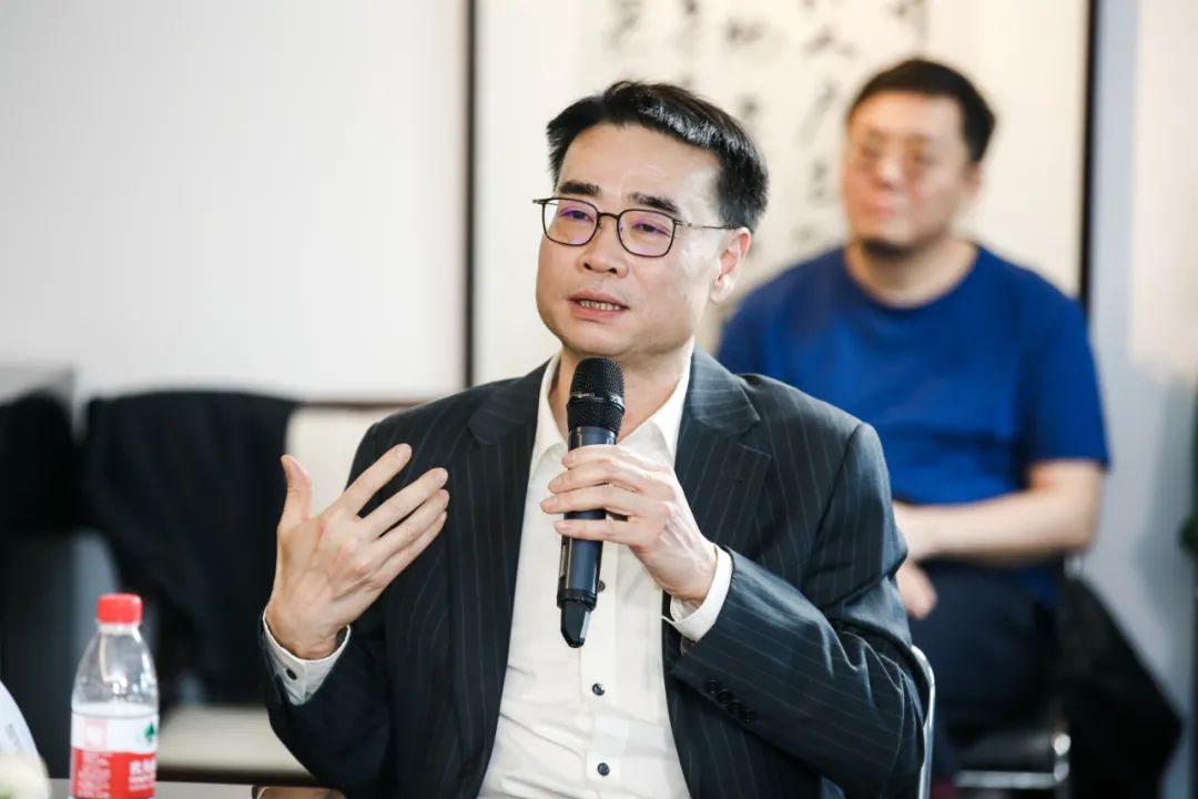 匾額鑒定真?zhèn)蝊鑒定真?zhèn)呜翌~怎么寫_如何鑒定老牌匾