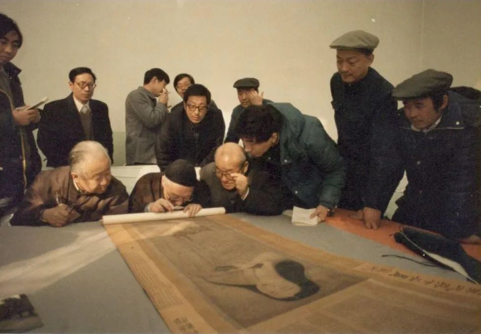匾額鑒定真?zhèn)蝊鑒定真?zhèn)呜翌~怎么寫_如何鑒定老牌匾