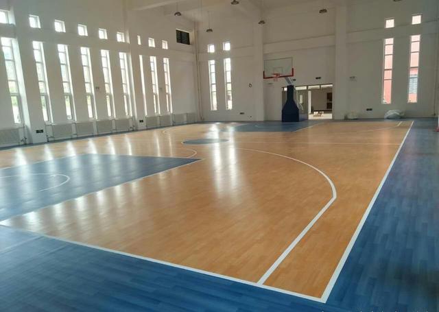地板材質運動是什么材料_運動木地板材質_運動地板是什么材質