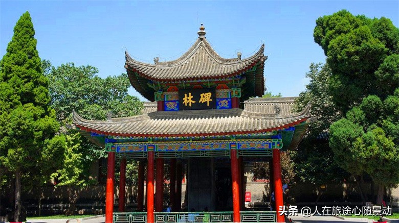 東門門匾寫什么好_大門朝東門匾什么字好_東大門門頭什么字好