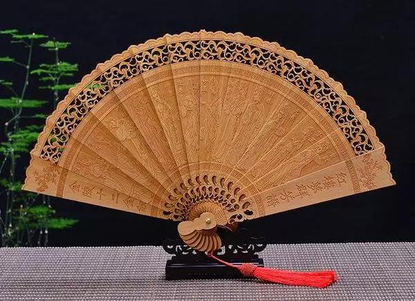 木制工藝品簡介_木制品工藝品_木制簡介工藝品怎么寫
