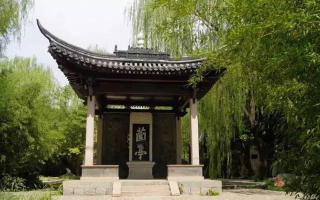承德避暑山莊澹泊敬誠殿_避暑山莊康熙題字_乾隆書法匾額