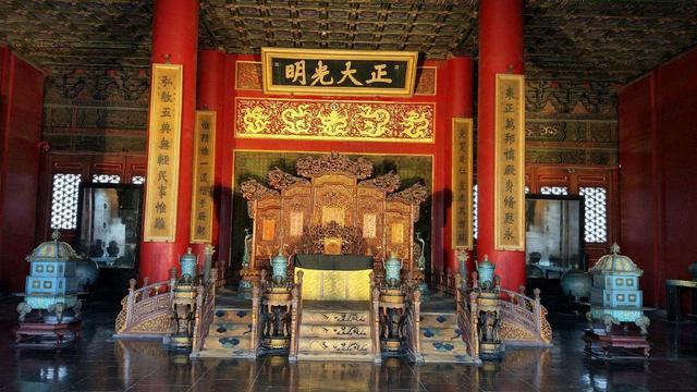 匾額文化發展歷程_匾額披紅花_中國刻字藝術歷史