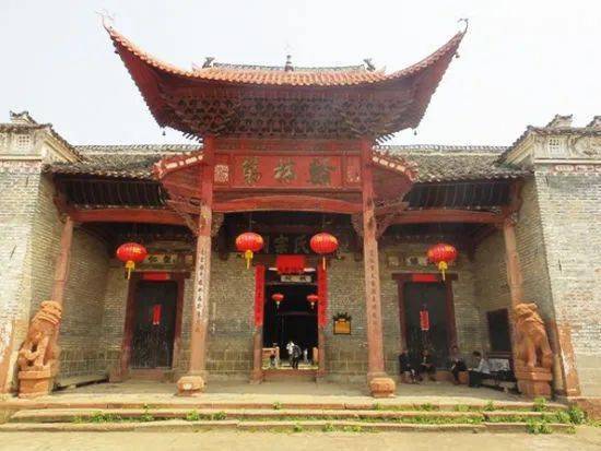 匾額披紅花_秦漢時期題字牌匾額_古建筑匾額文化