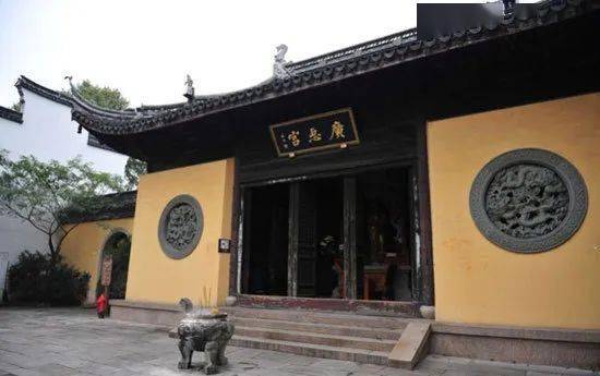 匾額披紅花_古建筑匾額文化_秦漢時期題字牌匾額