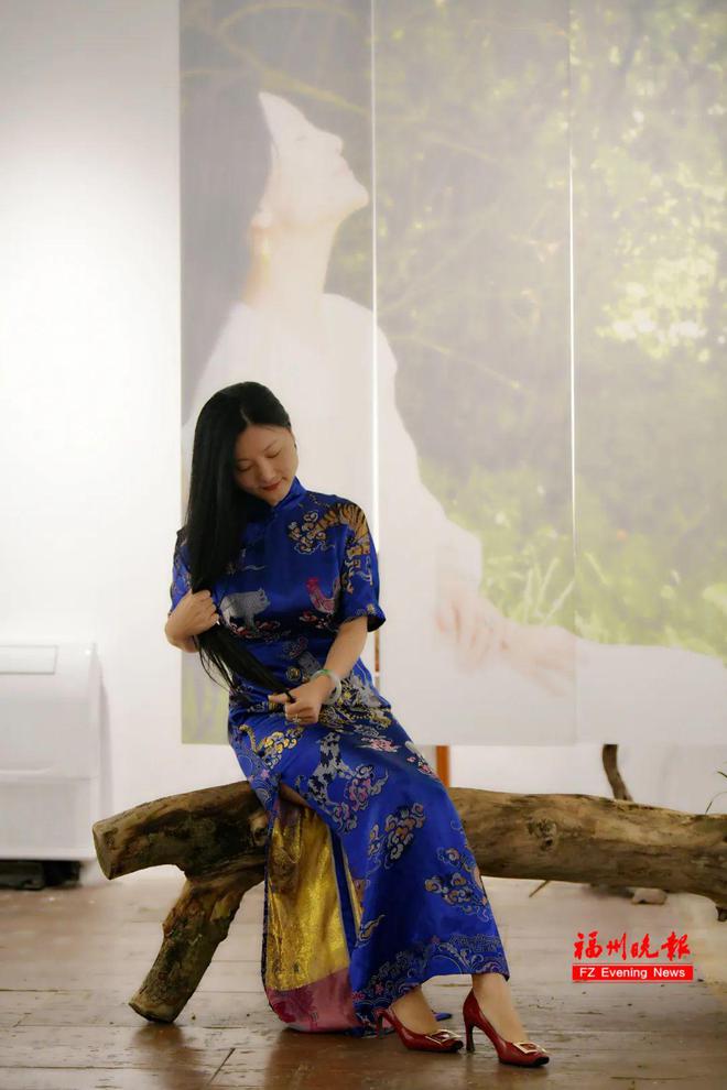 80后根雕藝術家張微_中國根雕之鄉_福州倉山區根雕藝術展