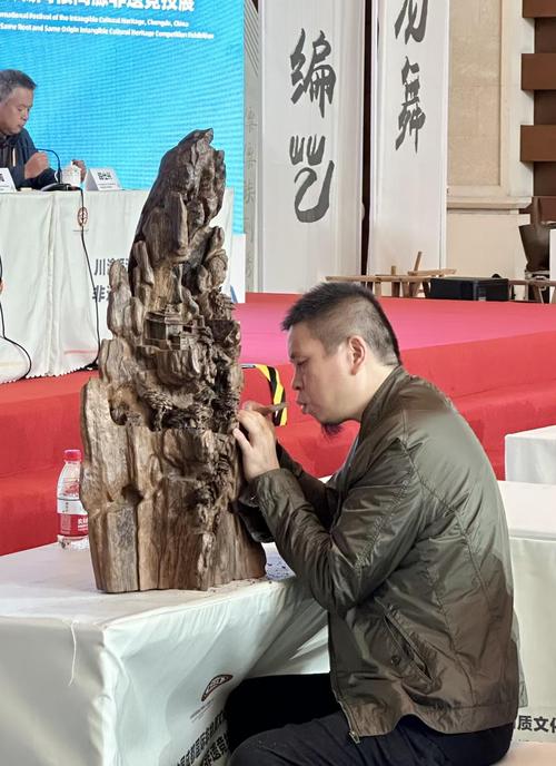 木雕文化_李傳星木雕藝術(shù)_木雕歷史傳承