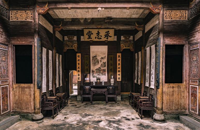 徽州木雕拱棚仰視圖_徽派建筑承志堂拱棚式天花板_吉祥傳統(tǒng)木雕圖案