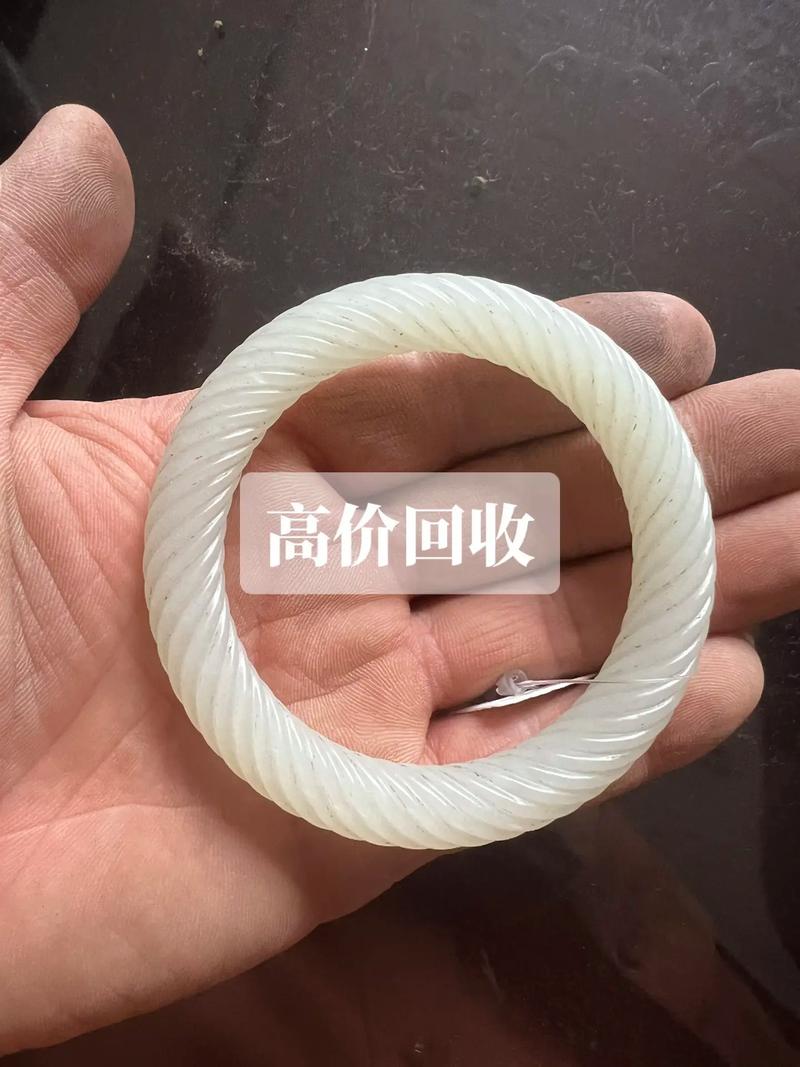 絞絲工藝絞絲鐲_中國頂級奢侈品玉雕_玉雕工藝