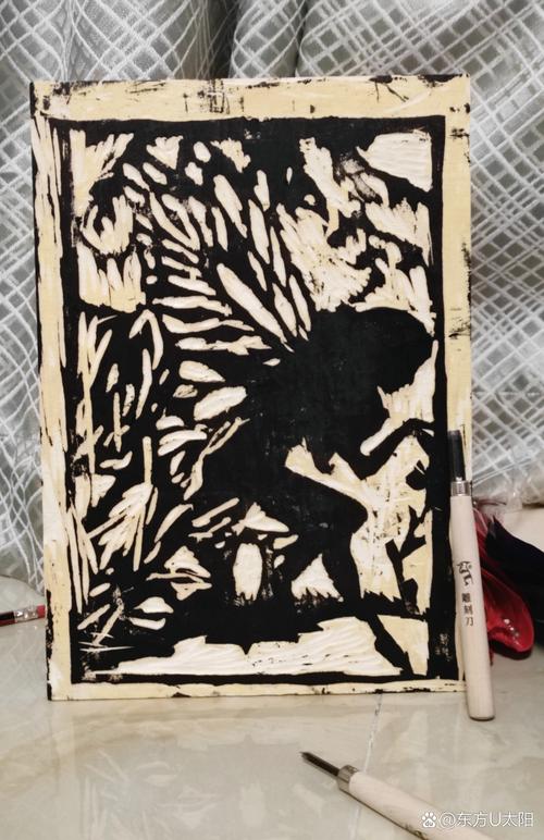 木刻畫圖片_木板畫作為家居裝飾的運用_木板畫制作方法