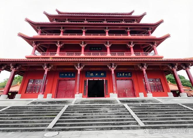 閬中古城美食攻略_閬中十大必去景點_閬中匾額的特點